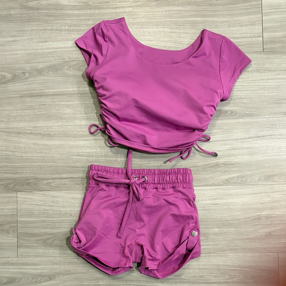 Bombshell sportswear 2 piece set Bra size